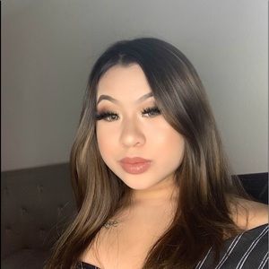 Meet your Posher, Lena